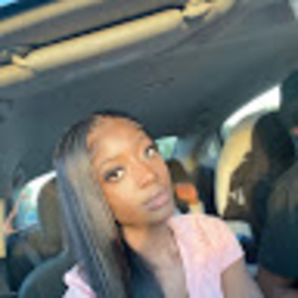 Meet your Posher, Nyla